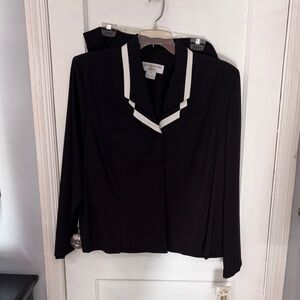 Jones of NewYork Black and White Women's Skirt Suit